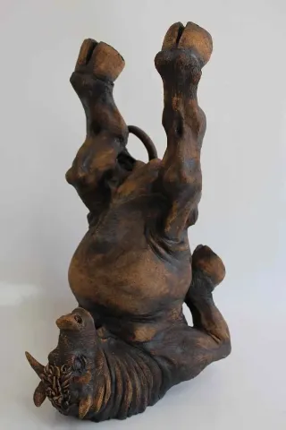 "Yoga" eseri BUĞRA ÖZER tarafından 2013 yılında 42x26x17 cm ölçülerinde Seramik tekniği ile yapılmıştır.
