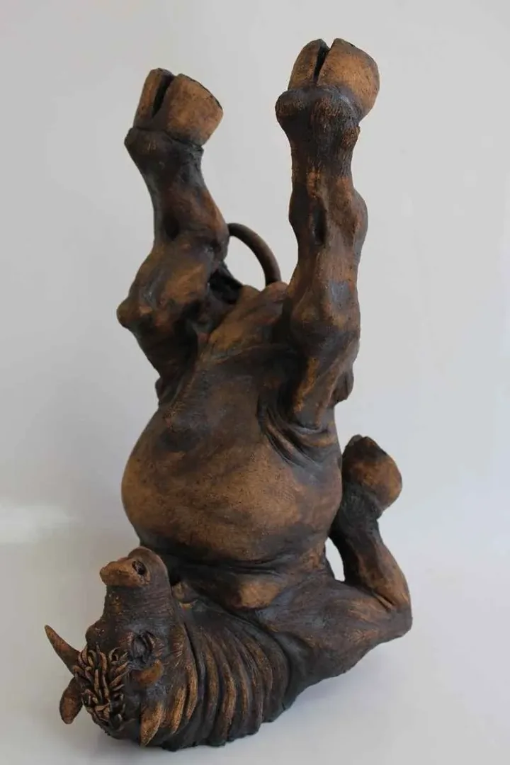 yakınlaştır "Yoga" eseri BUĞRA ÖZER tarafından 2013 yılında 42x26x17 cm ölçülerinde Seramik tekniği ile yapılmıştır.