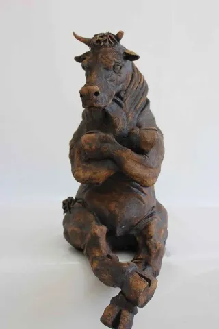 BUĞRA ÖZER — “Küsmüş”, 2013 "Küsmüş" eseri BUĞRA ÖZER tarafından 2013 yılında 41x30x20 cm ölçülerinde Seramik tekniği ile yapılmıştır.