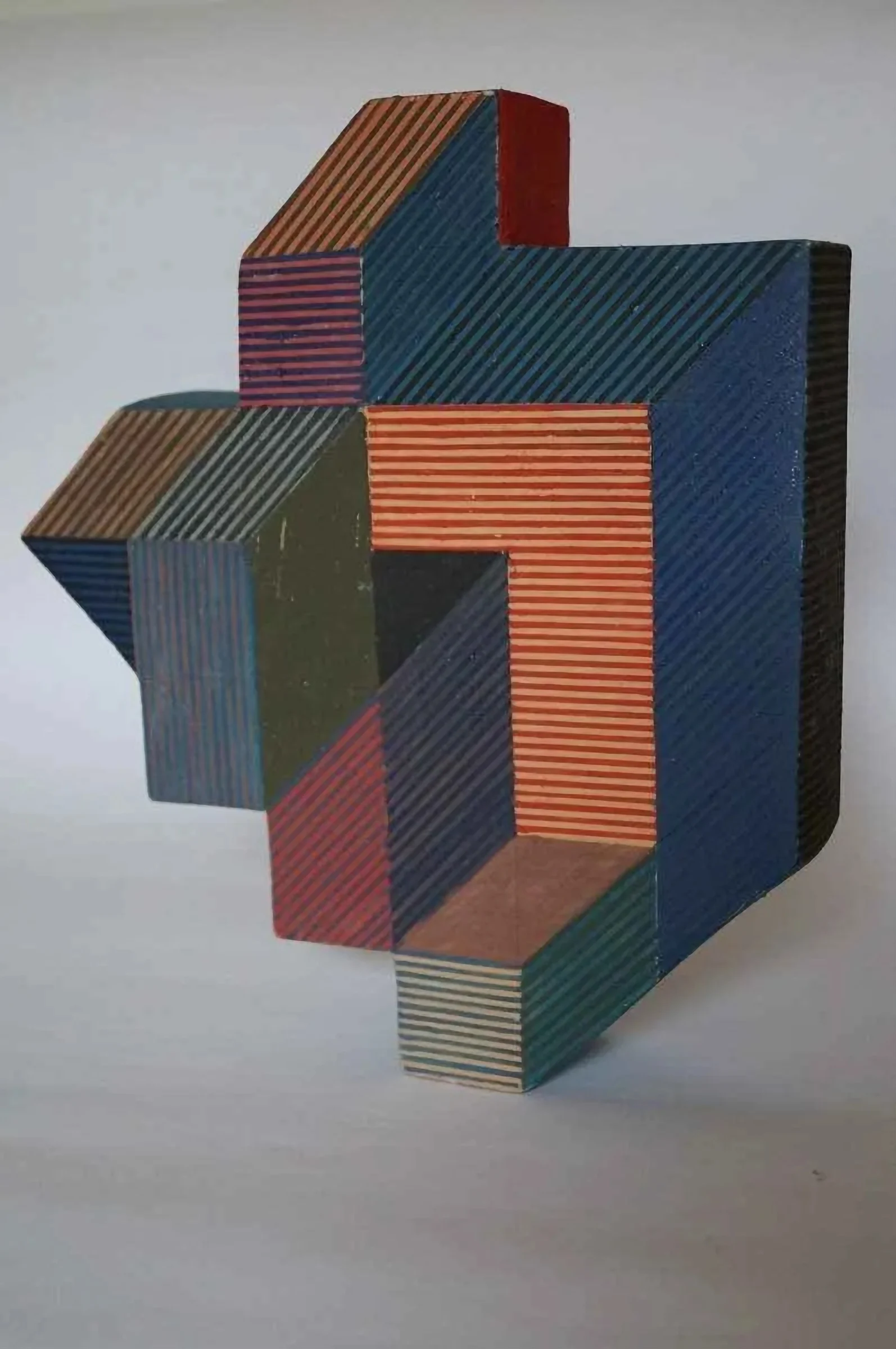 "isimsiz" eseri İSMET YÜKSEL tarafından 2013 yılında 35x30x8 cm ölçülerinde Seramik tekniği ile yapılmıştır.