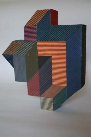 "isimsiz" eseri İSMET YÜKSEL tarafından 2013 yılında 35x30x8 cm ölçülerinde Seramik tekniği ile yapılmıştır.
