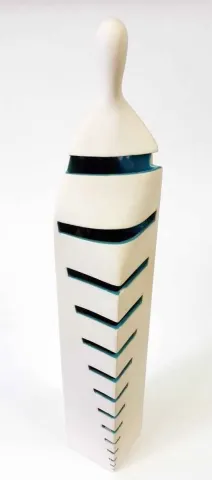 KEMAL ULUDAĞ — “Insan Blokları 4”, 2014 "Insan Blokları 4" eseri KEMAL ULUDAĞ tarafından 2014 yılında 65x9x9 cm ölçülerinde Seramik tekniği ile yapılmıştır.