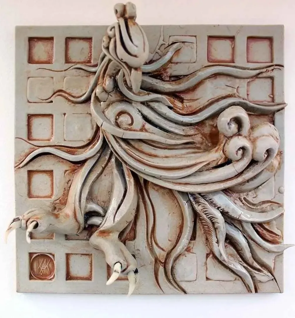 yakınlaştır "Simurg,1-" eseri KAMURAN AK tarafından 2014 yılında 20x20x8 cm ölçülerinde Stoneware, Döküm el ile şekillendirme, 1200 C tekniği ile yapılmıştır.