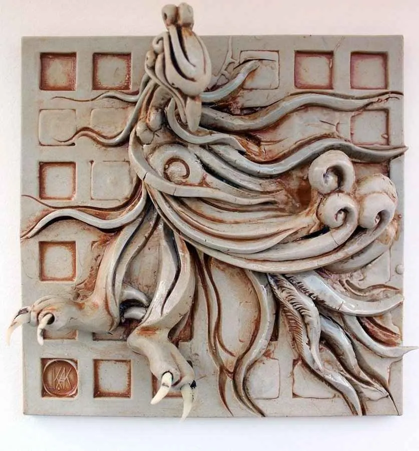 yakınlaştır "Simurg,1-" eseri KAMURAN AK tarafından 2014 yılında 20x20x8 cm ölçülerinde Stoneware, Döküm el ile şekillendirme, 1200 C tekniği ile yapılmıştır.