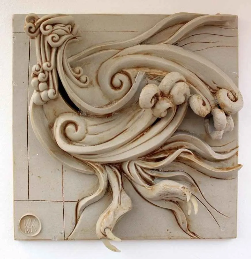 yakınlaştır "Simurg,2-" eseri KAMURAN AK tarafından 2014 yılında 20x20x7 cm ölçülerinde Stoneware, Döküm el ile şekillendirme, 1200 C tekniği ile yapılmıştır.