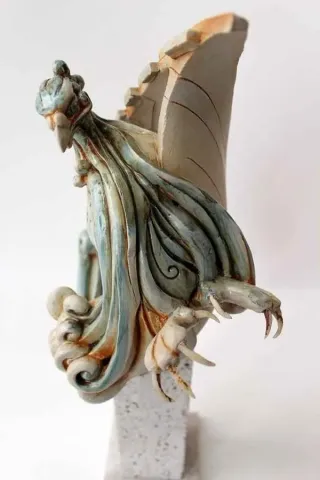 KAMURAN AK — “Anka,-”, 2014 "Anka,-" eseri KAMURAN AK tarafından 2014 yılında 20x15x46 cm ölçülerinde Stoneware, Döküm el ile şekillendirme, 1200 C tekniği ile yapılmıştır.