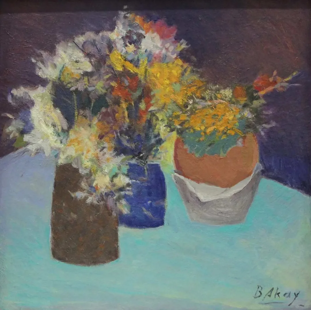 "Çiçekler" eseri BAHATTİN AKAY tarafından 41x41 cm ölçülerinde Tuval üzeri yağlı boya tekniği ile yapılmıştır.