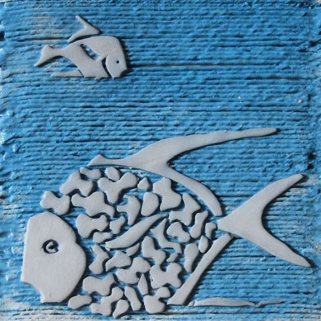 Bu eser BETÜL DEMİR tarafından 2014 yılında 20x20 cm ölçülerinde Seramik tekniği ile yapılmıştır.