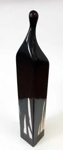 KEMAL ULUDAĞ — “Pariste Aşk”, 2014 "Pariste Aşk" eseri KEMAL ULUDAĞ tarafından 2014 yılında 65x9x9 cm ölçülerinde Seramik,Stoneware , 1200°C tekniği ile yapılmıştır.