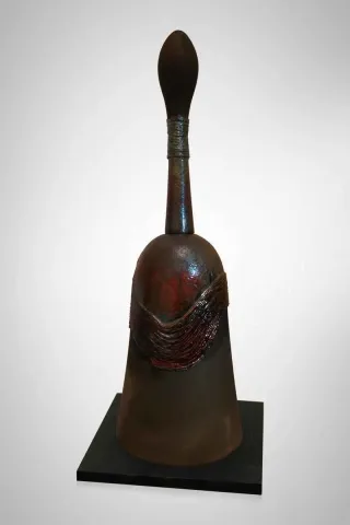 "Çan" eseri BETÜL DEMİR tarafından 2014 yılında 30x30x70 cm ölçülerinde Seramik tekniği ile yapılmıştır.