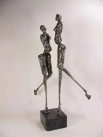 ÖZER AKTAŞ — 2015 Bu eser ÖZER AKTAŞ tarafından 2015 yılında 28x15x45 cm ölçülerinde Demir yontu tekniği ile yapılmıştır.