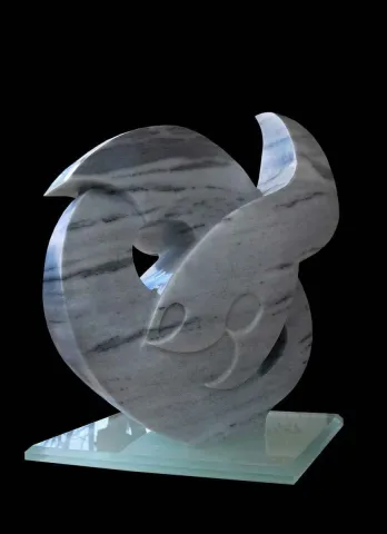 ÇIDAM MELEK — “Rumi-I”, 2013 "Rumi-I" eseri ÇIDAM MELEK tarafından 2013 yılında 50x45x30 cm ölçülerinde Marmara Limra tekniği ile yapılmıştır.