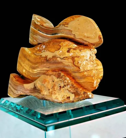 ÇIDAM MELEK — “Balıklar(Fish)-II”, 2012 "Balıklar(Fish)-II" eseri ÇIDAM MELEK tarafından 2012 yılında 45x35x30 cm ölçülerinde Onyx tekniği ile yapılmıştır.