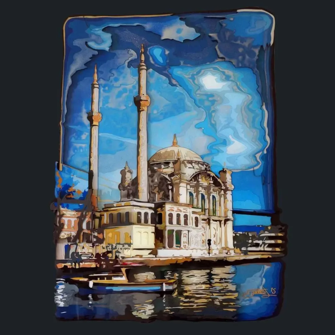 yakınlaştır "Ortaköy" eseri EMRE LÜLE tarafından 2014 yılında 80x60 cm ölçülerinde Pleksiglas+Ahşap tekniği ile yapılmıştır.