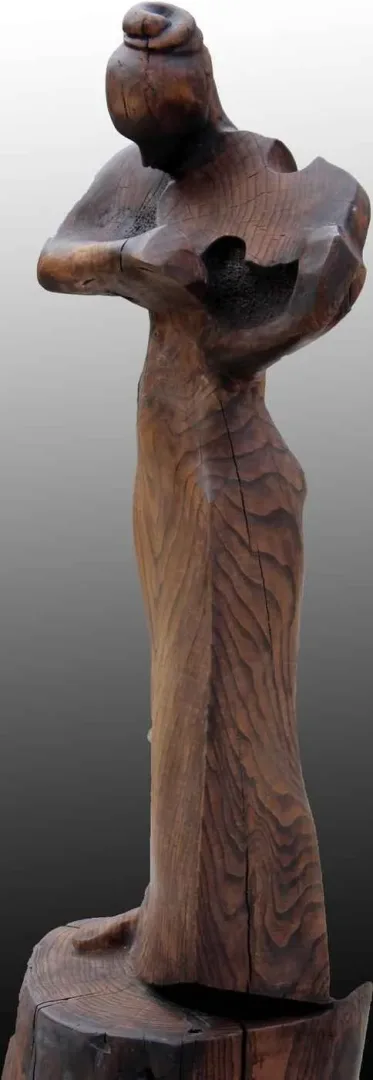 "Kemancı" eseri HAKAN ERASLAN tarafından 2015 yılında 110x35x35 cm ölçülerinde Ahşap tekniği ile yapılmıştır.