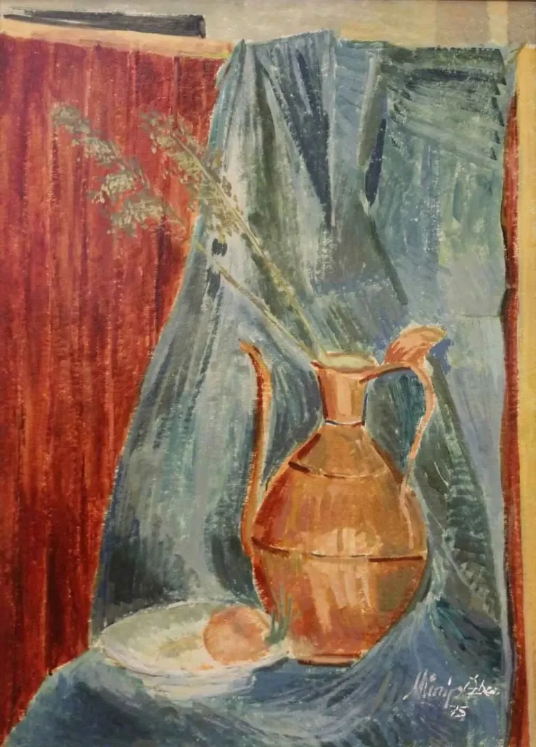 "İbrikli Natürmort" eseri MÜNİP ÖZBEN tarafından 1975 yılında 70x50 cm ölçülerinde Tuval üzeri yağlı boya tekniği ile yapılmıştır.
