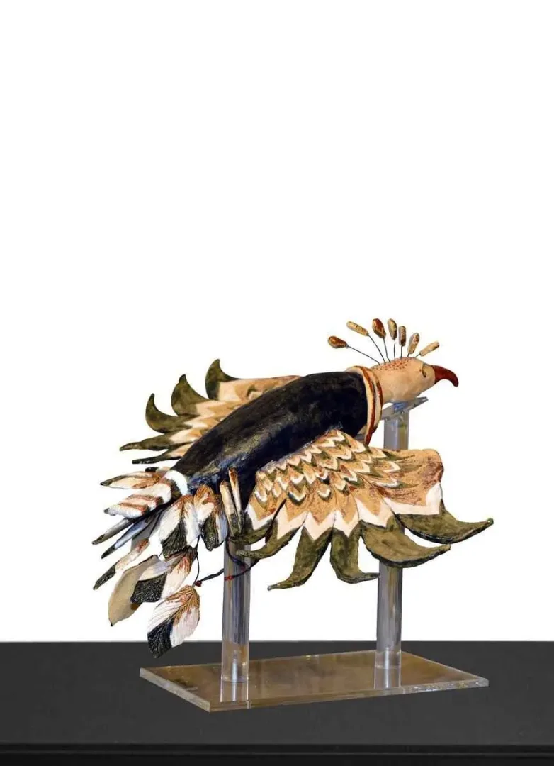 "Uçan Kuş" eseri MARİA BERENT tarafından 2014 yılında 45x65x55 cm ölçülerinde Seramik, Tel tekniği ile yapılmıştır.