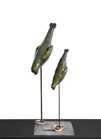 "Fok Balıkları/Seals" eseri MARİA BERENT tarafından 2008 yılında 60x25x20 cm ölçülerinde Seramik tekniği ile yapılmıştır.