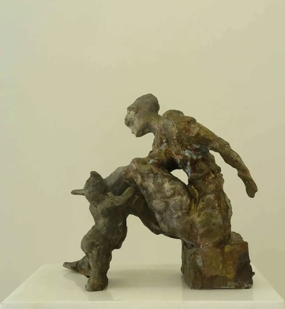 yakınlaştır "Hamam-7" eseri METİN YURDANUR tarafından 28x15x25 cm ölçülerinde Bronz tekniği ile yapılmıştır.