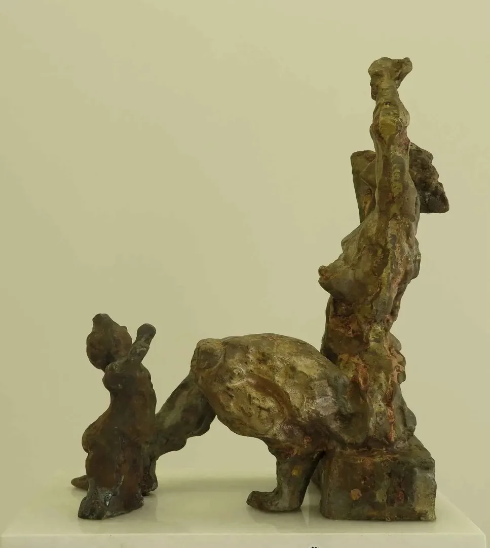 "Hamam-12" eseri METİN YURDANUR tarafından 35x30x15 cm ölçülerinde Bronz tekniği ile yapılmıştır.