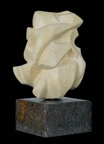 SIRMA YILDIZ — “Symbiosis”, 2014 "Symbiosis" eseri SIRMA YILDIZ tarafından 2014 yılında 25x20x13 cm ölçülerinde Kandıra Taşı tekniği ile yapılmıştır.