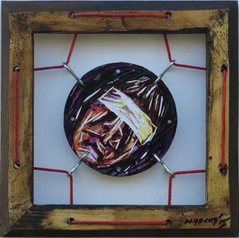 NURİ YAVUZ — “isimsiz”, 2015 "isimsiz" eseri NURİ YAVUZ tarafından 2015 yılında 25x25 cm ölçülerinde Karışık teknik tekniği ile yapılmıştır.