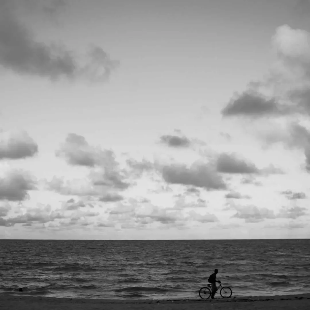 HAŞİM SEZGİN KILIÇ — “isimsiz”, 2015 "isimsiz" eseri HAŞİM SEZGİN KILIÇ tarafından 2015 yılında 25x25 cm ölçülerinde Fotoğraf tekniği ile yapılmıştır.