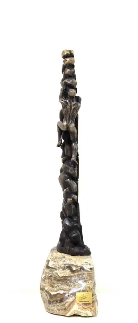 yakınlaştır "Mutluluk" eseri ALEXANDER DAVİDOV tarafından 53x20x12 cm ölçülerinde Bronz tekniği ile yapılmıştır.