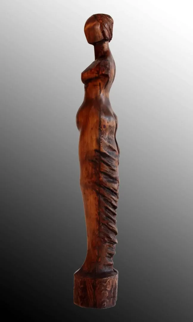 yakınlaştır "İsimsiz" eseri AZİMET KARAMAN tarafından 2016 yılında 99x16x16 cm ölçülerinde Ağaç yontu tekniği ile yapılmıştır.