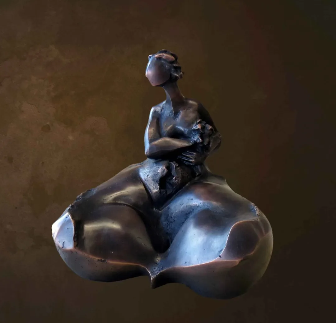 "Untitled" eseri AZİMET KARAMAN tarafından 2016 yılında 37x32x28 cm ölçülerinde Bronz tekniği ile yapılmıştır.