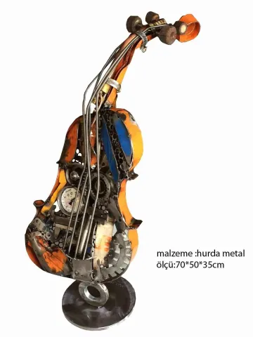 "Çalmadım, çalmadım, çalmadım-I" eseri ASAF ERDEMLİ tarafından 70x50x35 cm ölçülerinde Hurda metal+kaynak tekniği ile yapılmıştır.