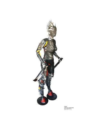 "wopan" eseri ASAF ERDEMLİ tarafından 200x70x70 cm ölçülerinde Hurda metal+kaynak tekniği ile yapılmıştır.
