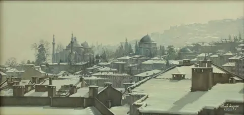 "Karlı Yeşil" eseri BEŞİR SARPÇA tarafından 2011 yılında 35x70 cm ölçülerinde Tuval üzeri yağlı boya tekniği ile yapılmıştır.