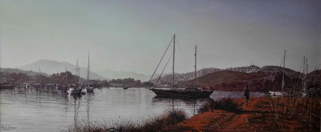 yakınlaştır "Gümüşlüke Veda-I" eseri BEŞİR SARPÇA tarafından 2013 yılında 50x116 cm ölçülerinde Tuval üzeri yağlı boya tekniği ile yapılmıştır.