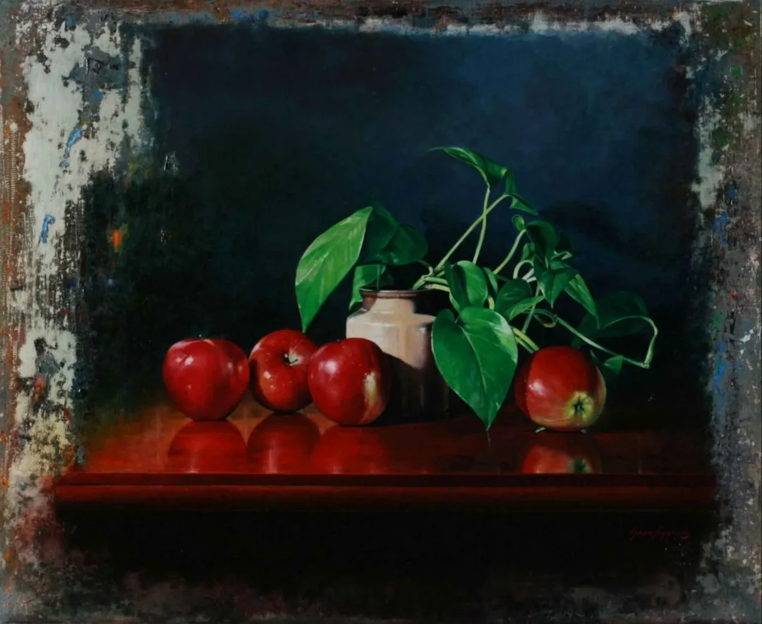 yakınlaştır "Kırmızı Elmalar" eseri HASAN SAYGIN tarafından 2003 yılında 61x50 cm ölçülerinde Tuval üzeri yağlı boya tekniği ile yapılmıştır.