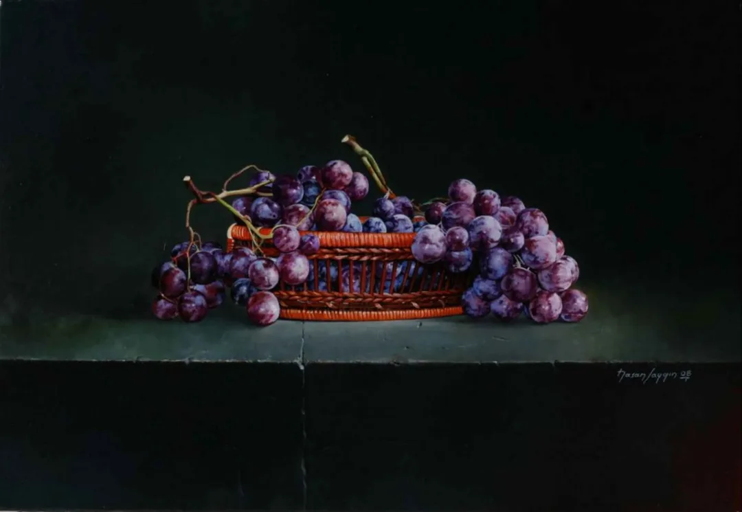 yakınlaştır "Sepette Üzüm" eseri HASAN SAYGIN tarafından 2008 yılında 55x38 cm ölçülerinde Tuval üzeri yağlı boya tekniği ile yapılmıştır.