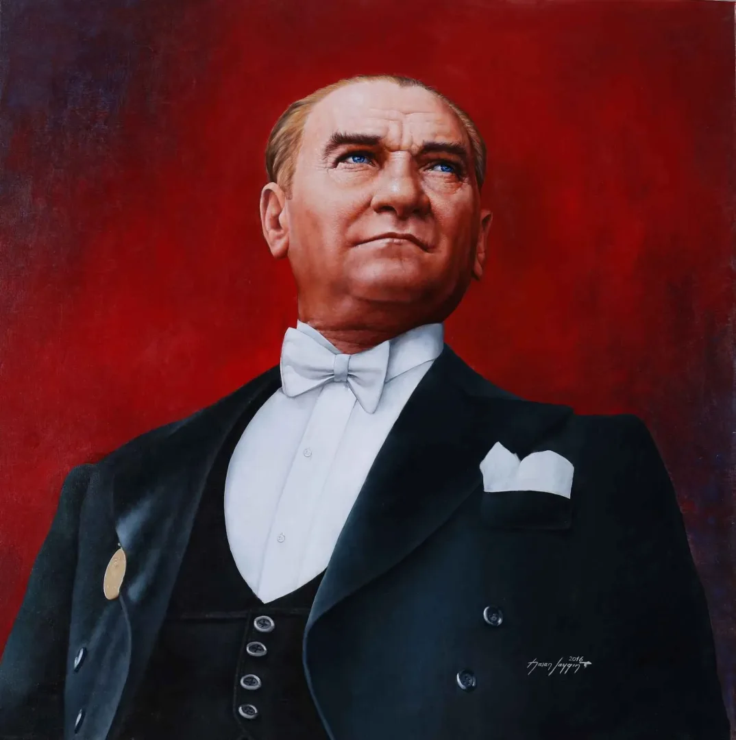 yakınlaştır "Atatürk" eseri HASAN SAYGIN tarafından 2016 yılında 80x80 cm ölçülerinde Tuval üzeri yağlı boya tekniği ile yapılmıştır.