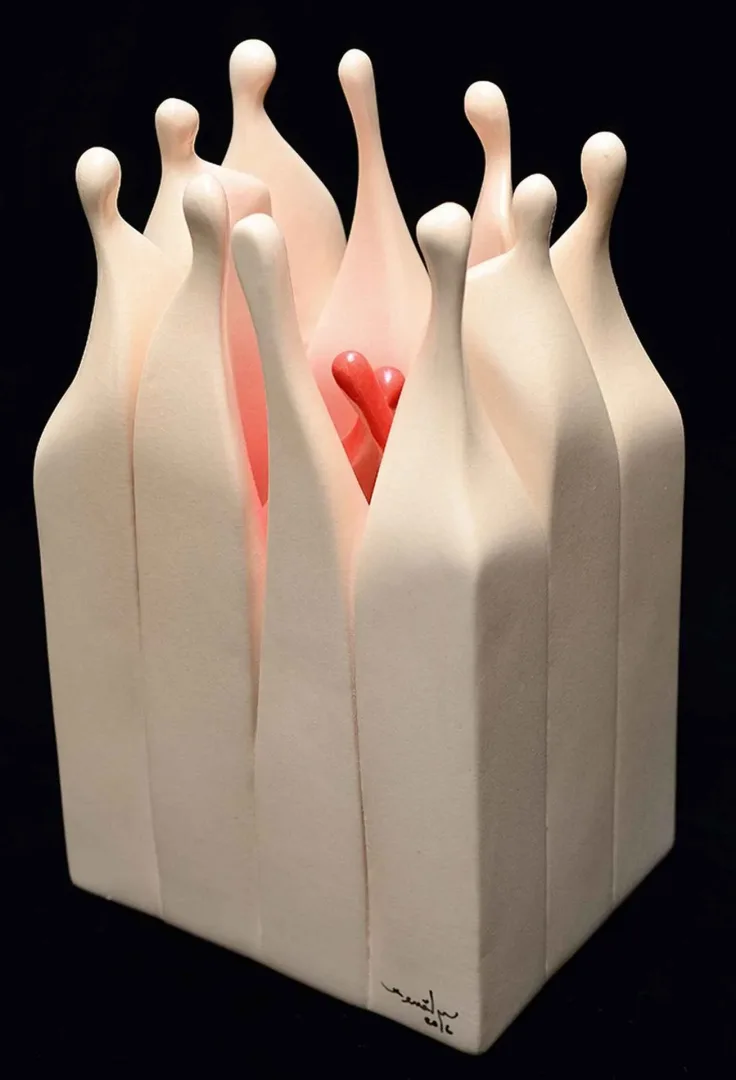 KEMAL ULUDAĞ — “Töre 23”, 2016 "Töre 23" eseri KEMAL ULUDAĞ tarafından 2016 yılında 29x20x15 cm ölçülerinde Stoneware-1200 °C tekniği ile yapılmıştır.