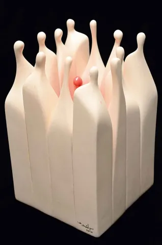 "Töre 24" eseri KEMAL ULUDAĞ tarafından 2016 yılında 29x20x20 cm ölçülerinde Stoneware-1200 °C tekniği ile yapılmıştır.