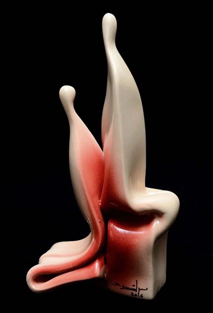yakınlaştır "Töre 4" eseri KEMAL ULUDAĞ tarafından 2016 yılında 26x15x10 cm ölçülerinde Stoneware-1200 °C tekniği ile yapılmıştır.