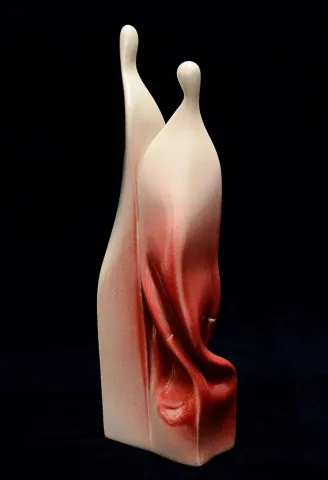 "Töre 5" eseri KEMAL ULUDAĞ tarafından 2016 yılında 29x12x8 cm ölçülerinde Stoneware-1200 °C tekniği ile yapılmıştır.