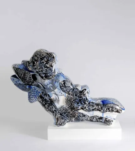 "Nereus 3" eseri SEMİH KAPLAN tarafından 2016 yılında 33x62x13 cm ölçülerinde Sıraltı Dekorlu Elle Şekillendirme Seramik Form tekniği ile yapılmıştır.