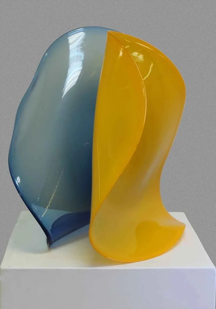 yakınlaştır "Aura-2" eseri UFUK AKBEY tarafından 52x53x37 cm ölçülerinde yapılmıştır.
