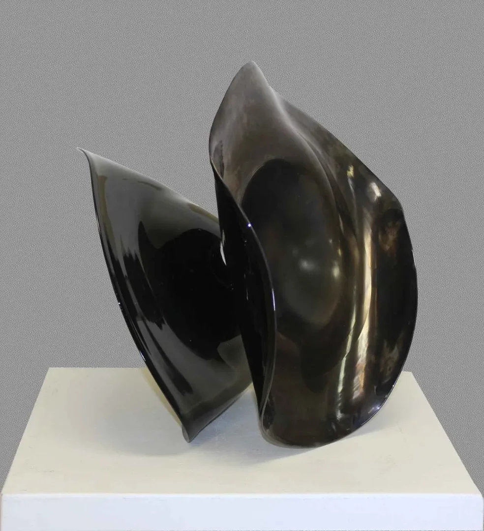 yakınlaştır "Aura-5" eseri UFUK AKBEY tarafından 43x34x30 cm ölçülerinde yapılmıştır.