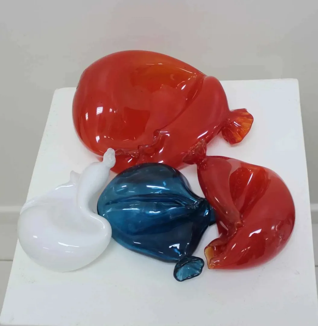 yakınlaştır "Enstantane-3" eseri UFUK AKBEY tarafından 38x39x14 cm ölçülerinde yapılmıştır.