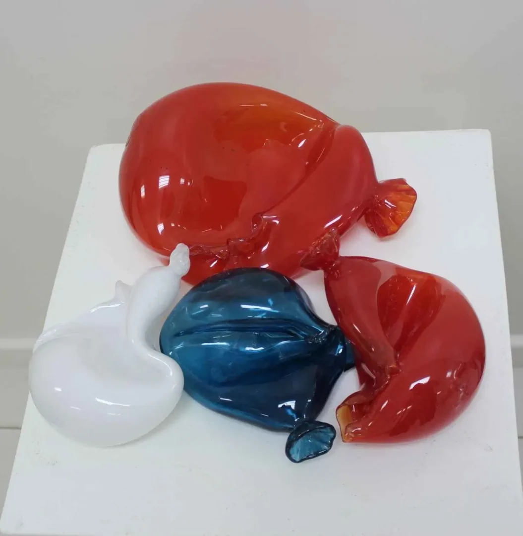 yakınlaştır "Enstantane-3" eseri UFUK AKBEY tarafından 38x39x14 cm ölçülerinde yapılmıştır.