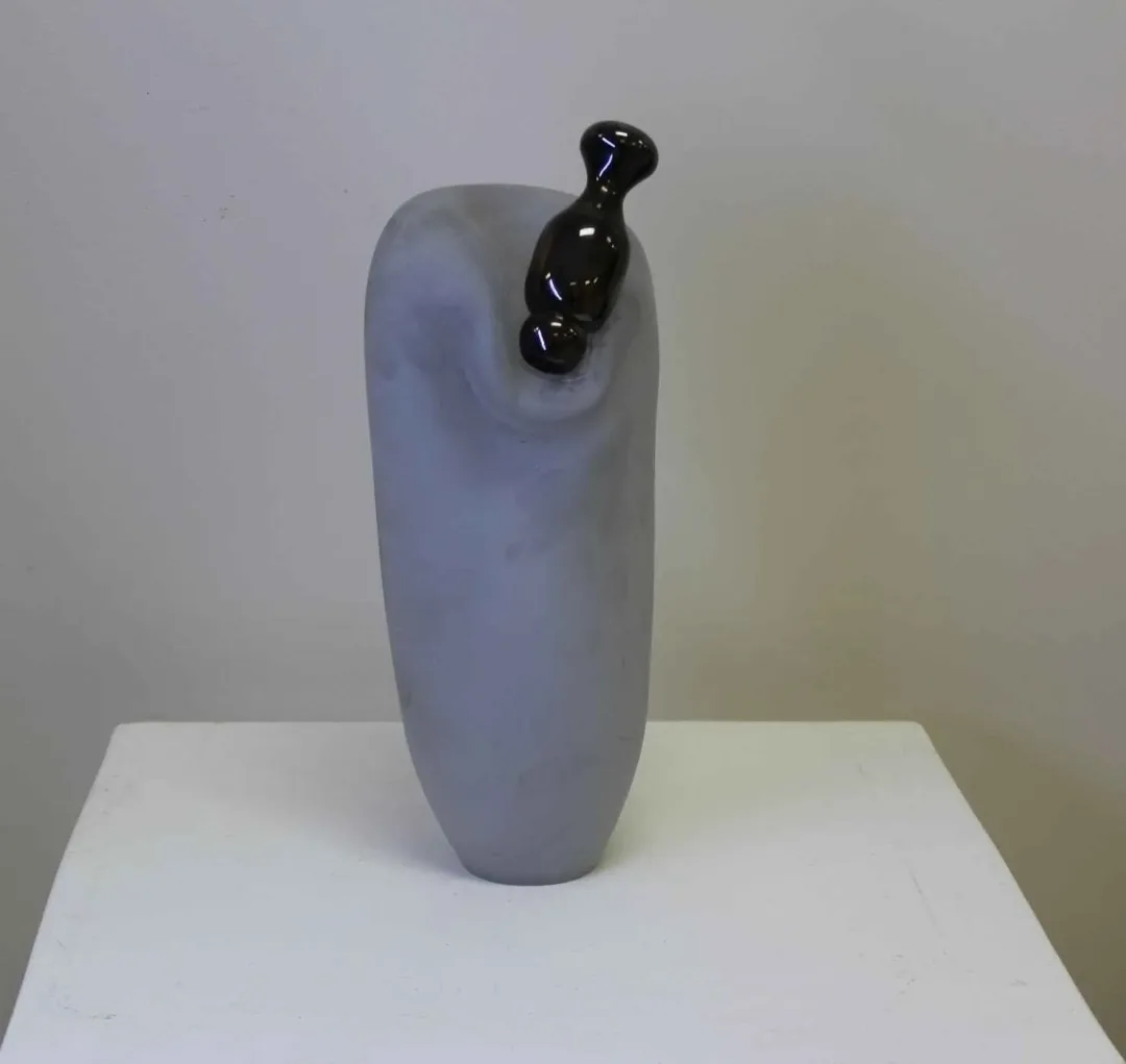 yakınlaştır "Enstantane-7" eseri UFUK AKBEY tarafından 37x14x16 cm ölçülerinde yapılmıştır.