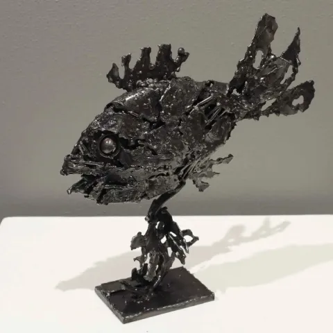 MURAT YILDIRIMÇAKAR — “Balık”, 2016 "Balık" eseri MURAT YILDIRIMÇAKAR tarafından 2016 yılında 25x23x8 cm ölçülerinde Metal tekniği ile yapılmıştır.