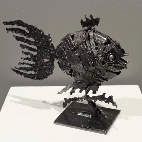 "Balık" eseri MURAT YILDIRIMÇAKAR tarafından 2016 yılında 30x24x11 cm ölçülerinde Metal tekniği ile yapılmıştır.