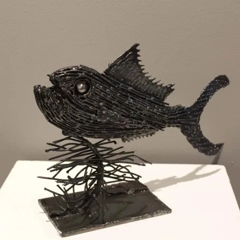 MURAT YILDIRIMÇAKAR — “Balık”, 2016 "Balık" eseri MURAT YILDIRIMÇAKAR tarafından 2016 yılında 34x23x11 cm ölçülerinde Metal tekniği ile yapılmıştır.